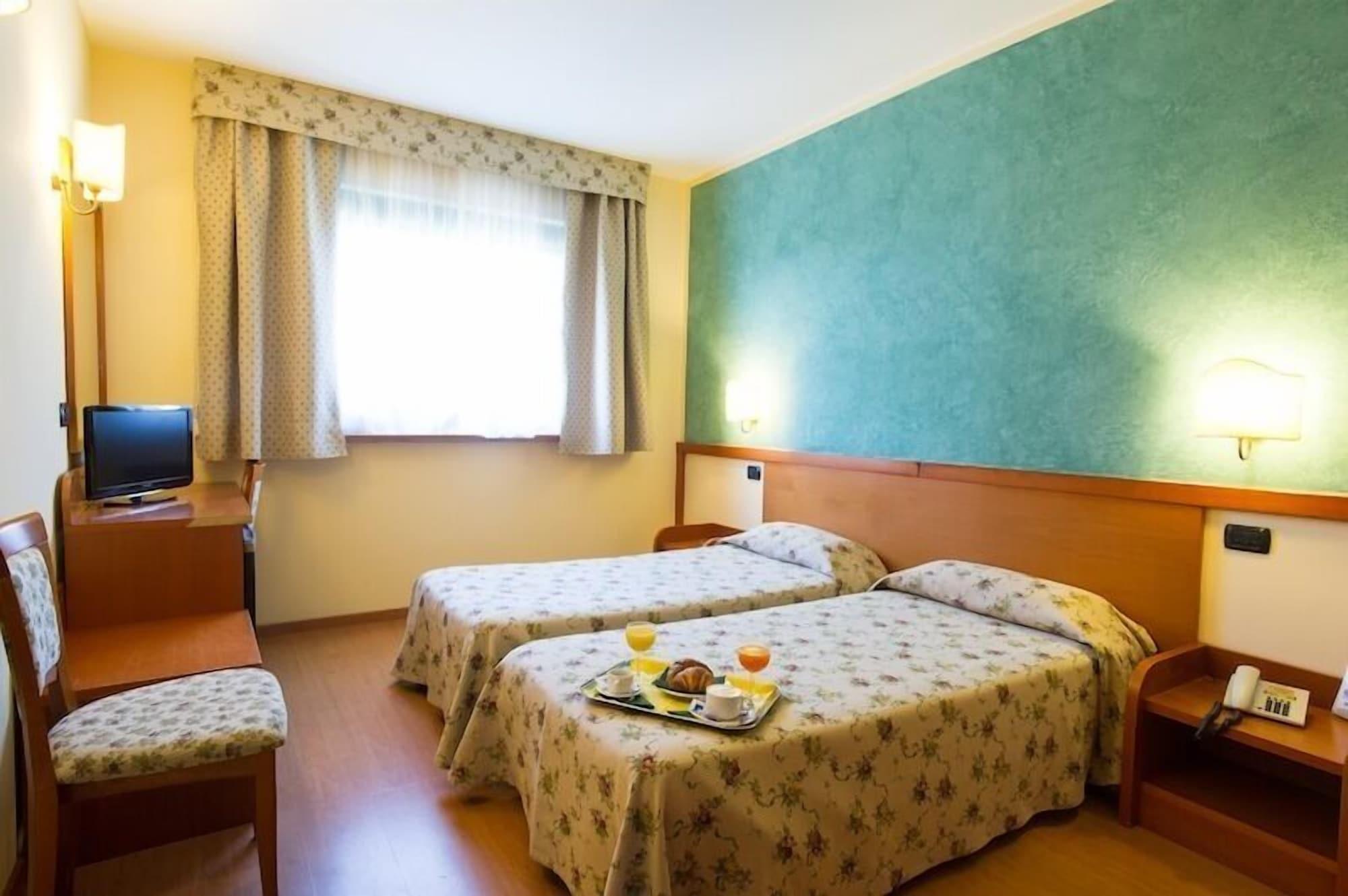 Hotel Sangallo Park 3*